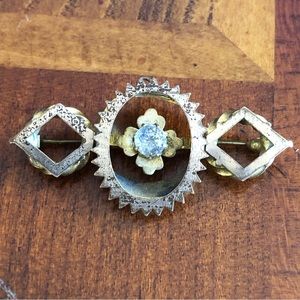 Antique Edwardian era Art Nouveau clear rhinestone gilt metal c clasp brooch